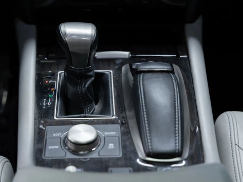 Used 2014 Lexus LS 460 image 24