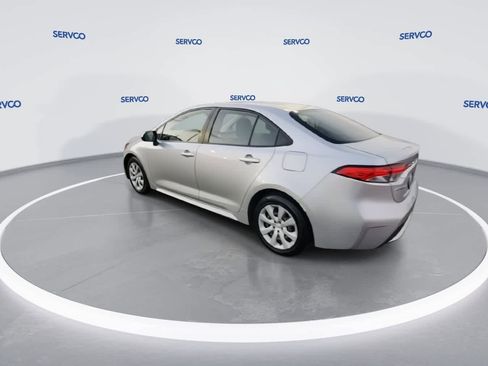 Used 2022 Toyota Corolla LE image 7