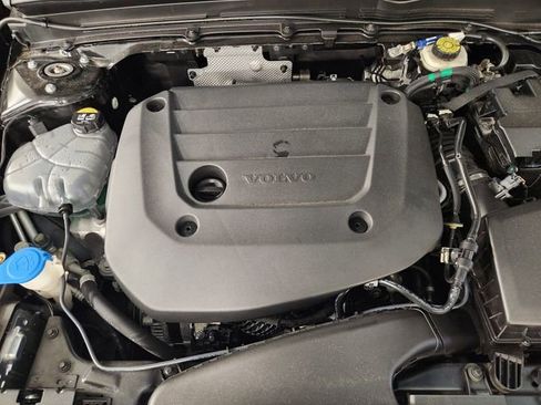 Used 2023 Volvo XC40 B4 Core w/ Protection Package Premier FWD image 33