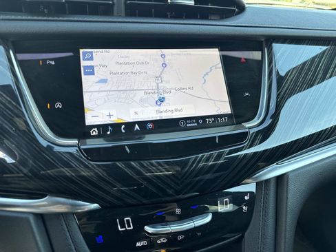 Certified 2025 Cadillac XT6 Premium Luxury image 25