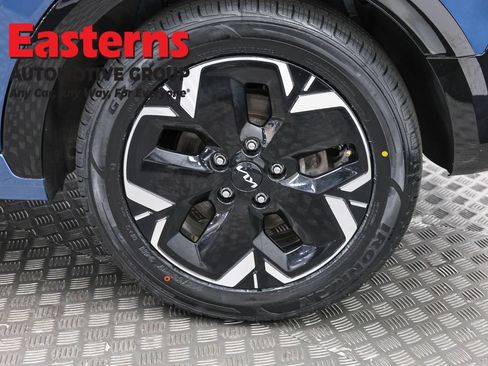 Used 2023 Kia Niro Wind w/ Wind Preserve Package FWD image 32