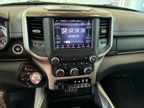 Used 2020 RAM 1500 Laramie AWD/4WD image 18