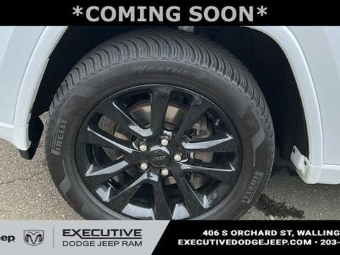 Used 2019 Jeep Grand Cherokee Altitude AWD/4WD image 8
