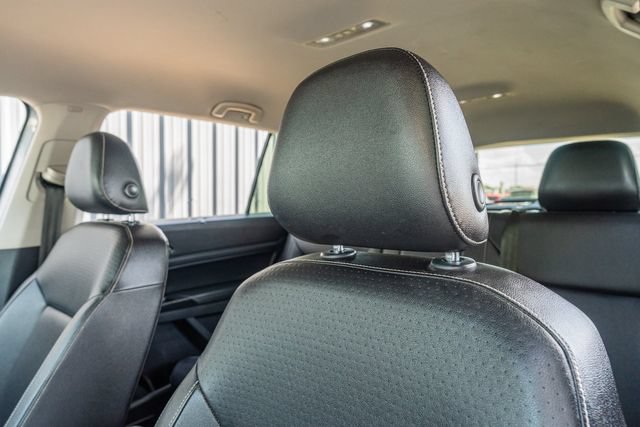 Used 2021 Volkswagen Atlas SE w/ Towing Package AWD/4WD image 18