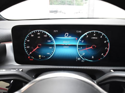 Used 2020 Mercedes-Benz CLA 250 4MATIC image 30