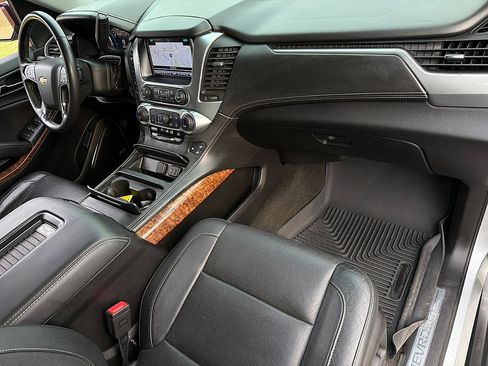 Used 2017 Chevrolet Suburban Premier image 25