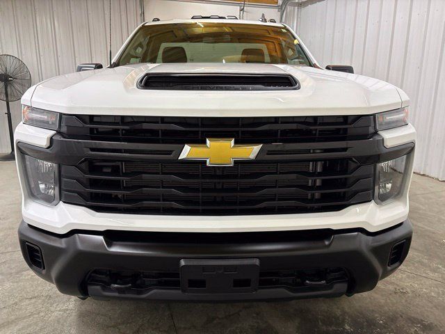 Used 2024 Chevrolet Silverado 2500 W/T w/ WT Convenience Package AWD/4WD image 2