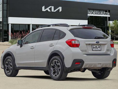 Used 2016 Subaru Crosstrek 2.0i Premium w/ Moonroof Package image 5