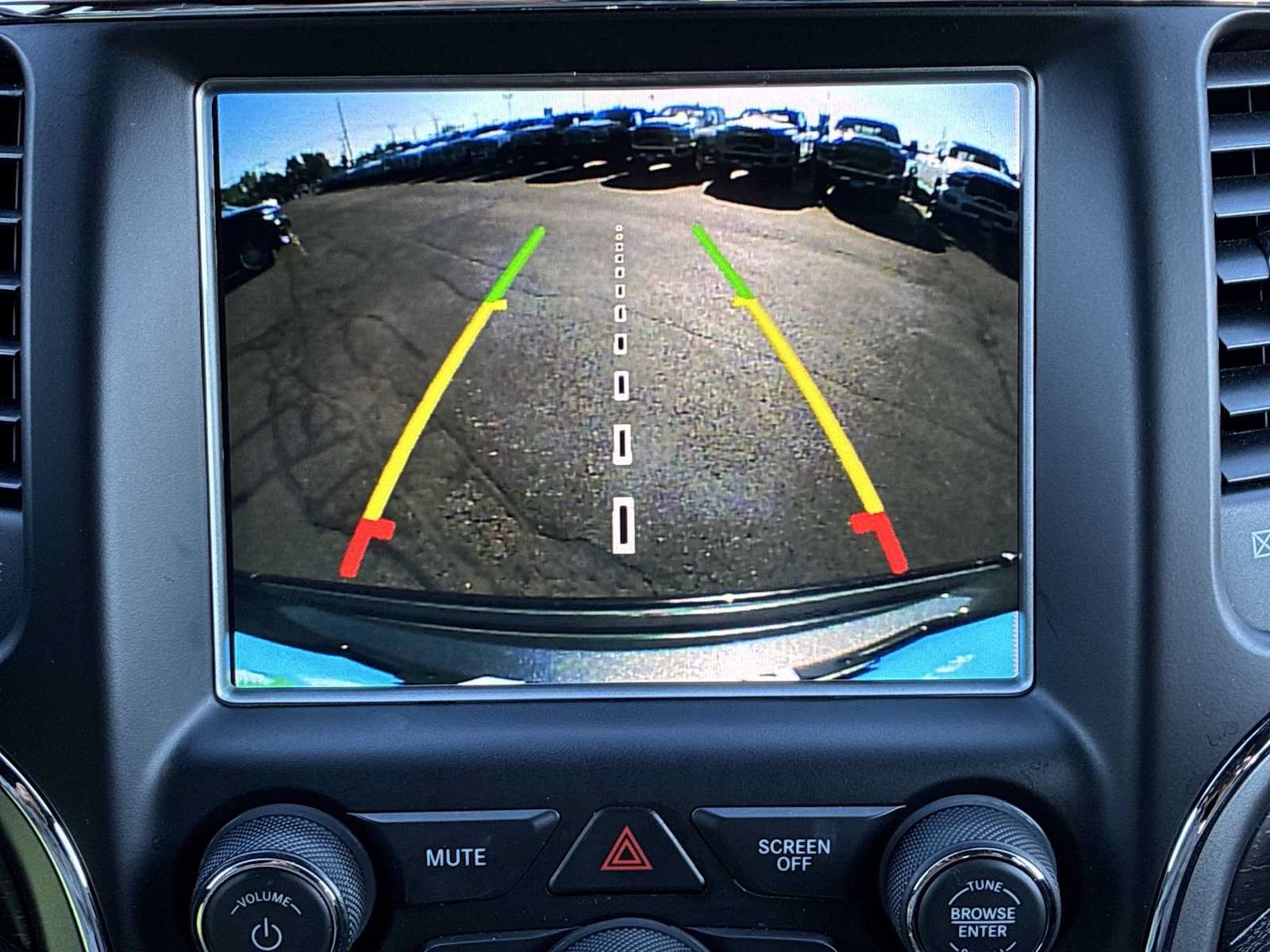 Used 2018 Jeep Grand Cherokee Altitude AWD/4WD image 23