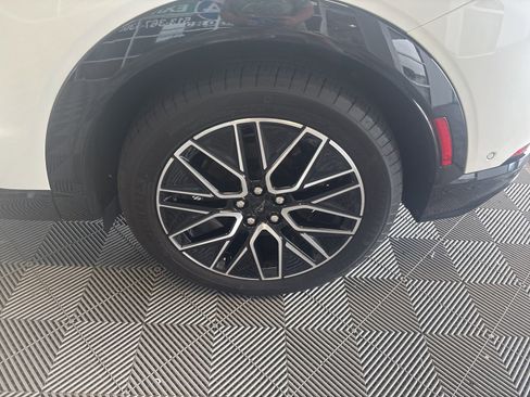 Used 2024 Ford Mustang Mach-E Premium image 7