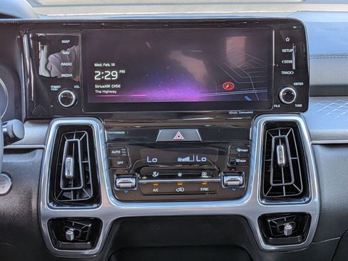 Used 2023 Kia Sorento SX image 24