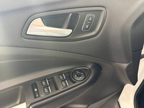 Used 2019 Ford Escape SEL AWD/4WD image 22