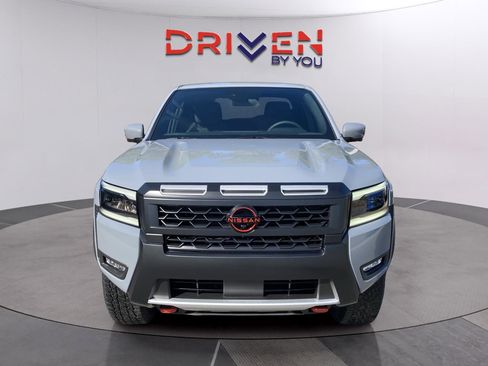 New 2026 Nissan Frontier PRO-4X w/ Pro-4x Convenience Package image 9