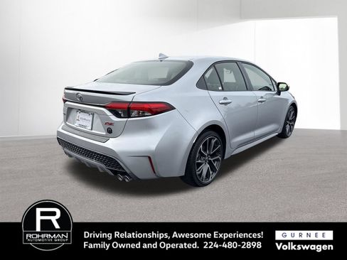 Used 2022 Toyota Corolla XSE FWD image 9