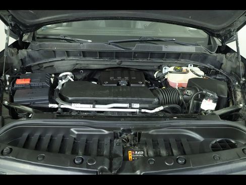Used 2023 Chevrolet Silverado 1500 LT AWD/4WD image 22