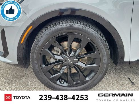 Used 2022 Kia Sorento SX FWD image 13