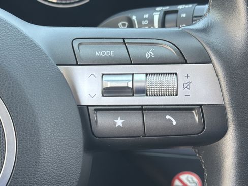 Certified 2025 Hyundai Kona SEL FWD image 15