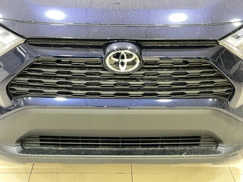 New 2025 Toyota RAV4 XLE w/ Convenience Package image 4