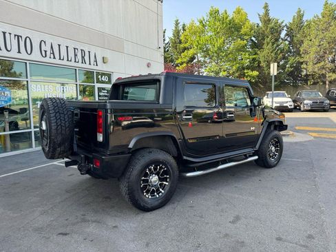 Used 2005 HUMMER H2 SUT w/ Preferred Equipment Group AWD/4WD image 11