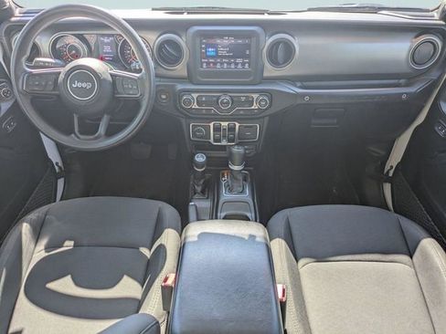 Used 2022 Jeep Wrangler Unlimited Sport image 14