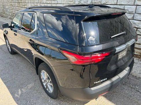 Used 2023 Chevrolet Traverse LT w/ LPO, Floor Liner Package FWD image 4