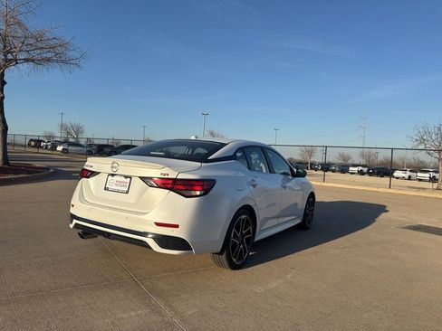 Certified 2025 Nissan Sentra SR w/ SR Premium Package image 4