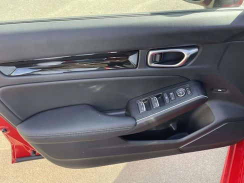 Certified 2025 Honda Civic Sport Touring image 19