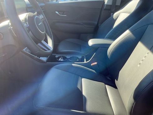 Used 2024 Hyundai Kona Limited image 8