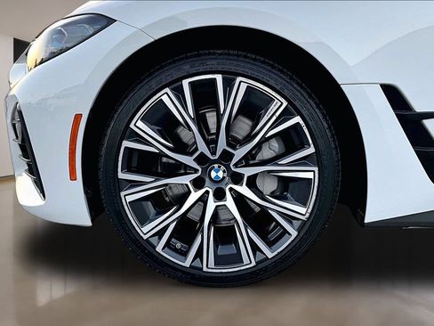 Used 2022 BMW 430i Gran Coupe w/ M Sport Package RWD image 32