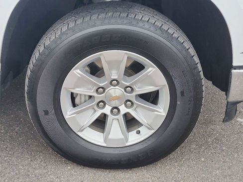 Used 2025 Chevrolet Silverado 1500 LT image 8