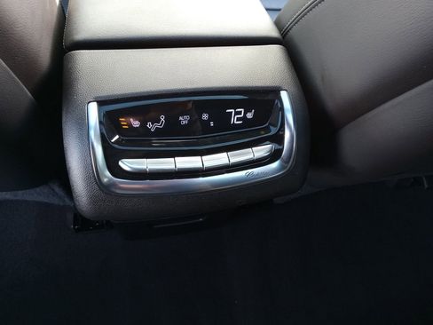 Used 2023 Cadillac XT6 Sport w/ Technology Package image 25