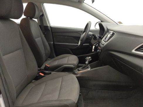 Used 2021 Hyundai Accent SE FWD image 21