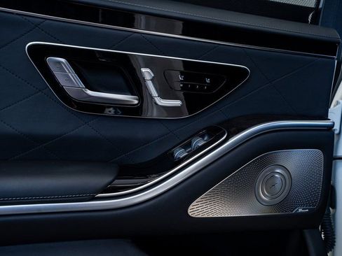 Used 2023 Mercedes-Benz S 580 4MATIC Sedan image 53