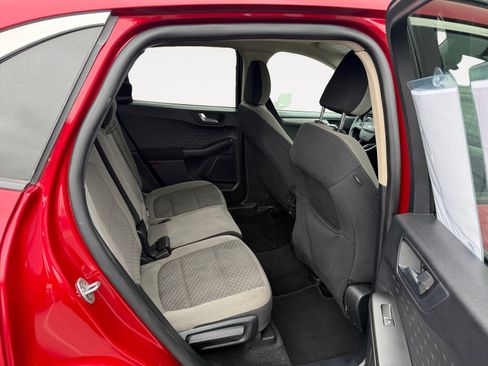 Used 2020 Ford Escape SE FWD image 18