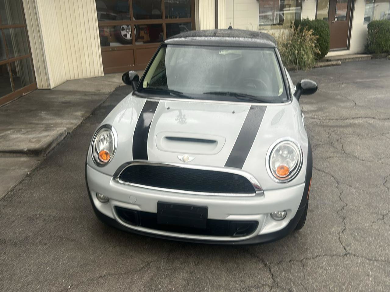 Used 2011 MINI Cooper S FWD image 2