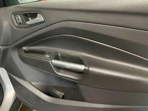 Used 2014 Ford Escape SE FWD image 21
