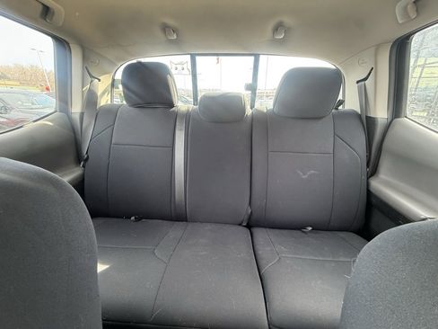 Used 2018 Toyota Tacoma SR w/ SR Convenience Package image 20