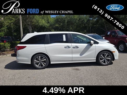 Used 2021 Honda Odyssey Touring image 4