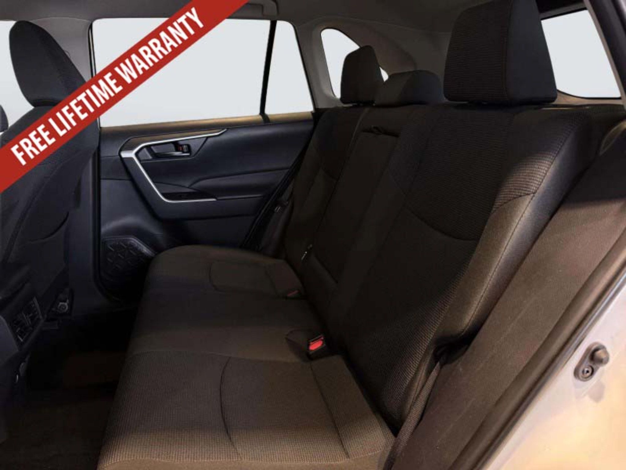 Used 2025 Toyota RAV4 LE AWD/4WD image 28
