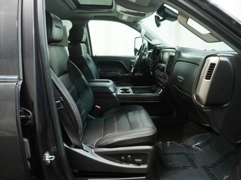 Used 2015 GMC Sierra 2500 Denali w/ Duramax Plus Package AWD/4WD image 11