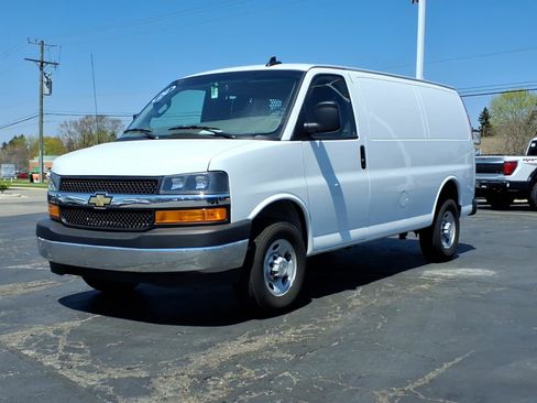 Used 2024 Chevrolet Express 2500 w/ Driver Convenience Package RWD image 1
