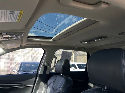 Used 2025 Kia Telluride S image 10