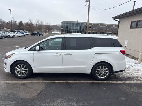 Used 2020 Kia Sedona EX image 6
