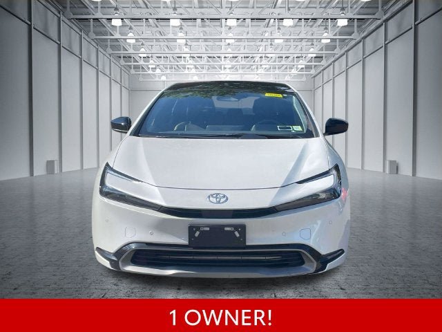 Used 2023 Toyota Prius XLE AWD/4WD image 2