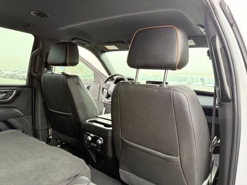 Used 2023 GMC Yukon XL AT4 image 18