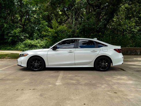 Certified 2025 Honda Civic Sport image 6
