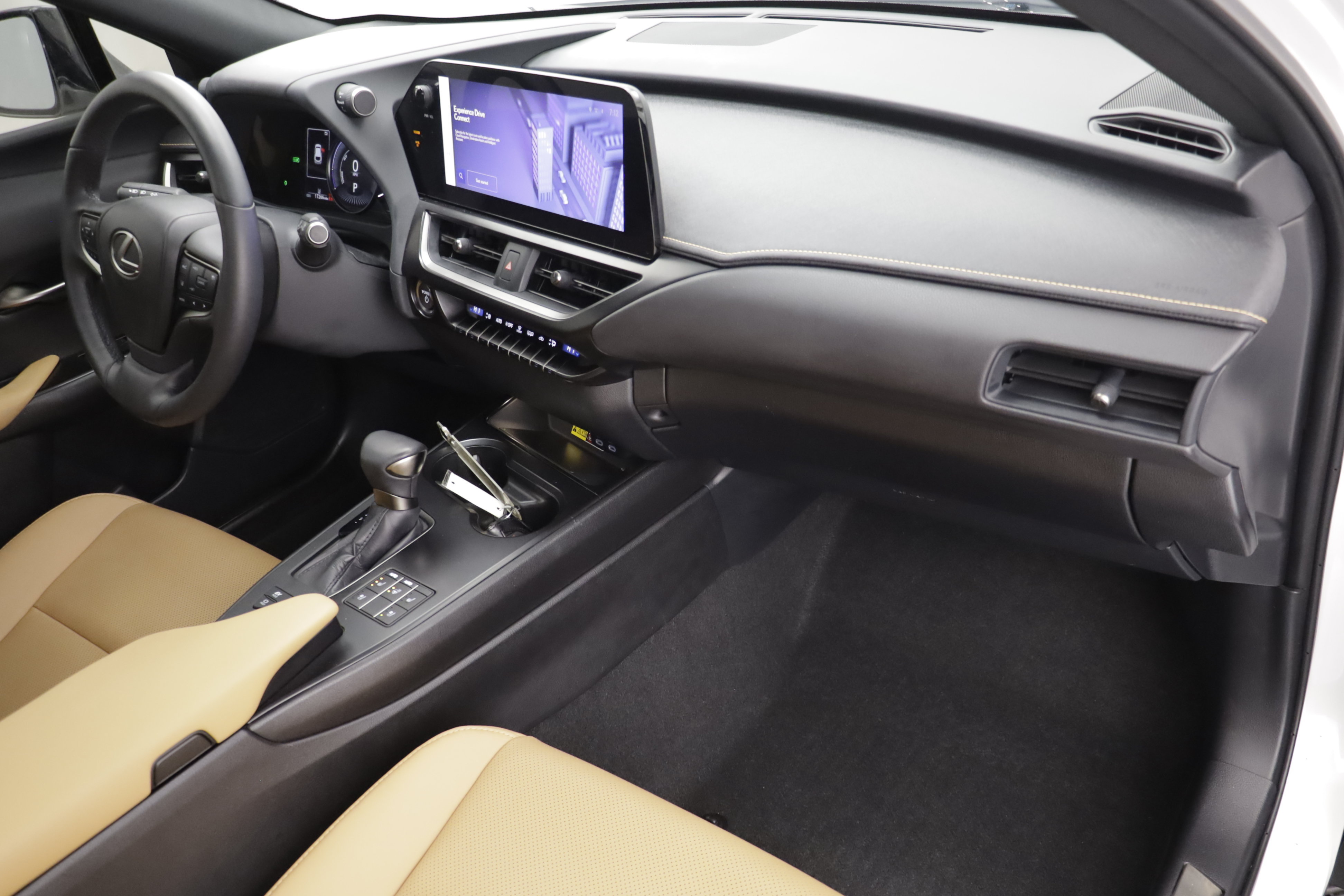 Used 2023 Lexus UX 250h AWD w/ Accessory Package (Z2) image 20