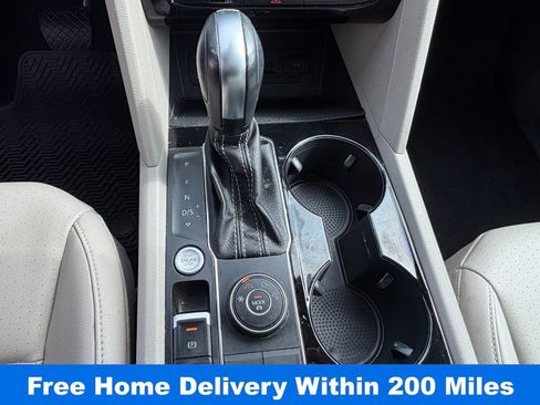 Used 2021 Volkswagen Atlas SEL image 25