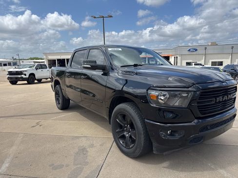 Used 2020 RAM 1500 Big Horn image 3