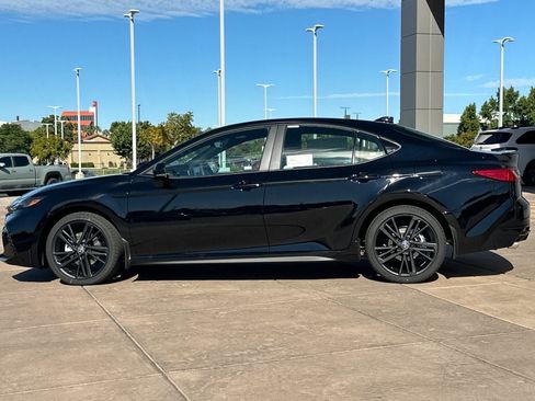 New 2026 Toyota Camry Hybrid AWD/4WD image 7